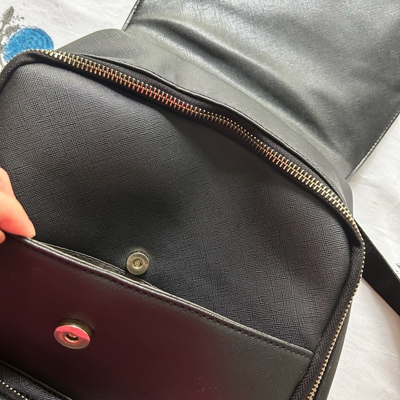 COOFIT black vinyl backpack - Picture 8 of 15